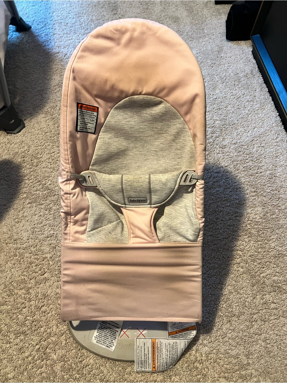 BabyBjorn Bouncer in Light Pink